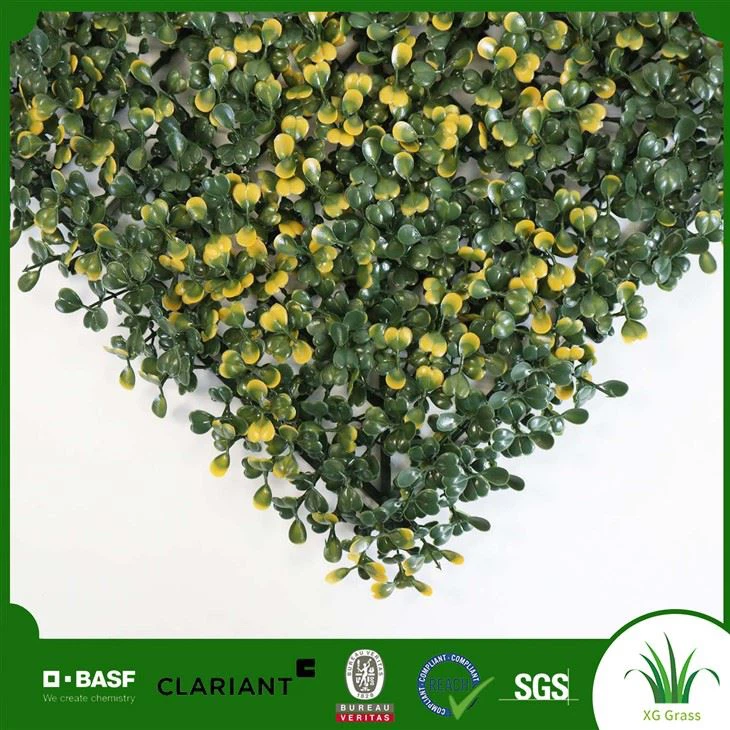 Spavaća soba sa travnatim zidom